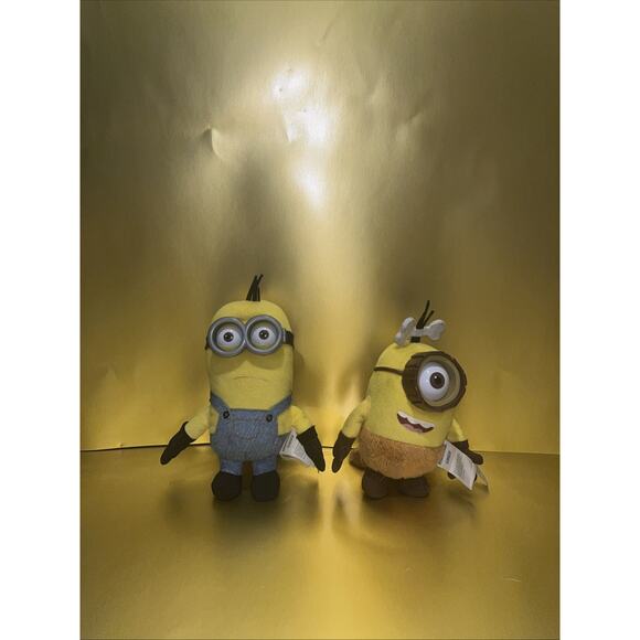 A Lot Of Two Build A Bear Minion Plushies and Two 5 Inch Mini Minion Plushies.‼️ - Picture 3 of 11